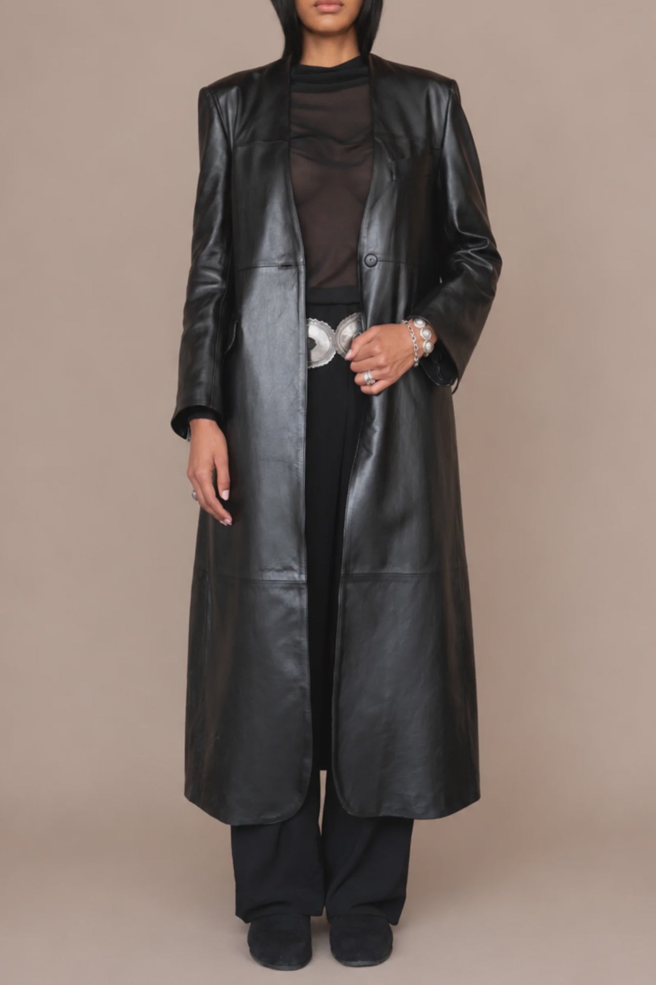 LONG LEATHER COLLARLESS COAT