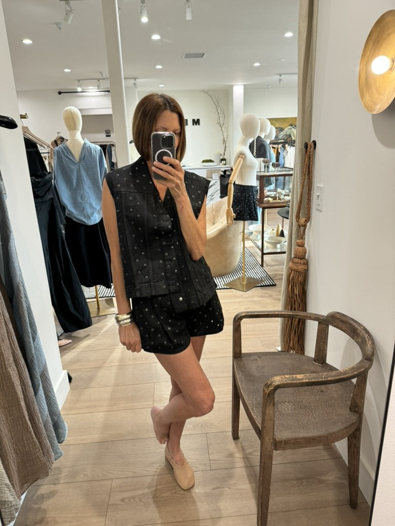GEENA VEST