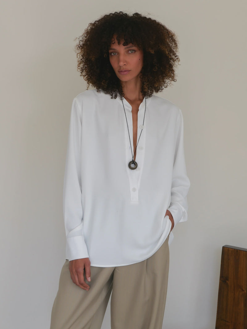 CREPE BUTTON BLOUSE IVORY