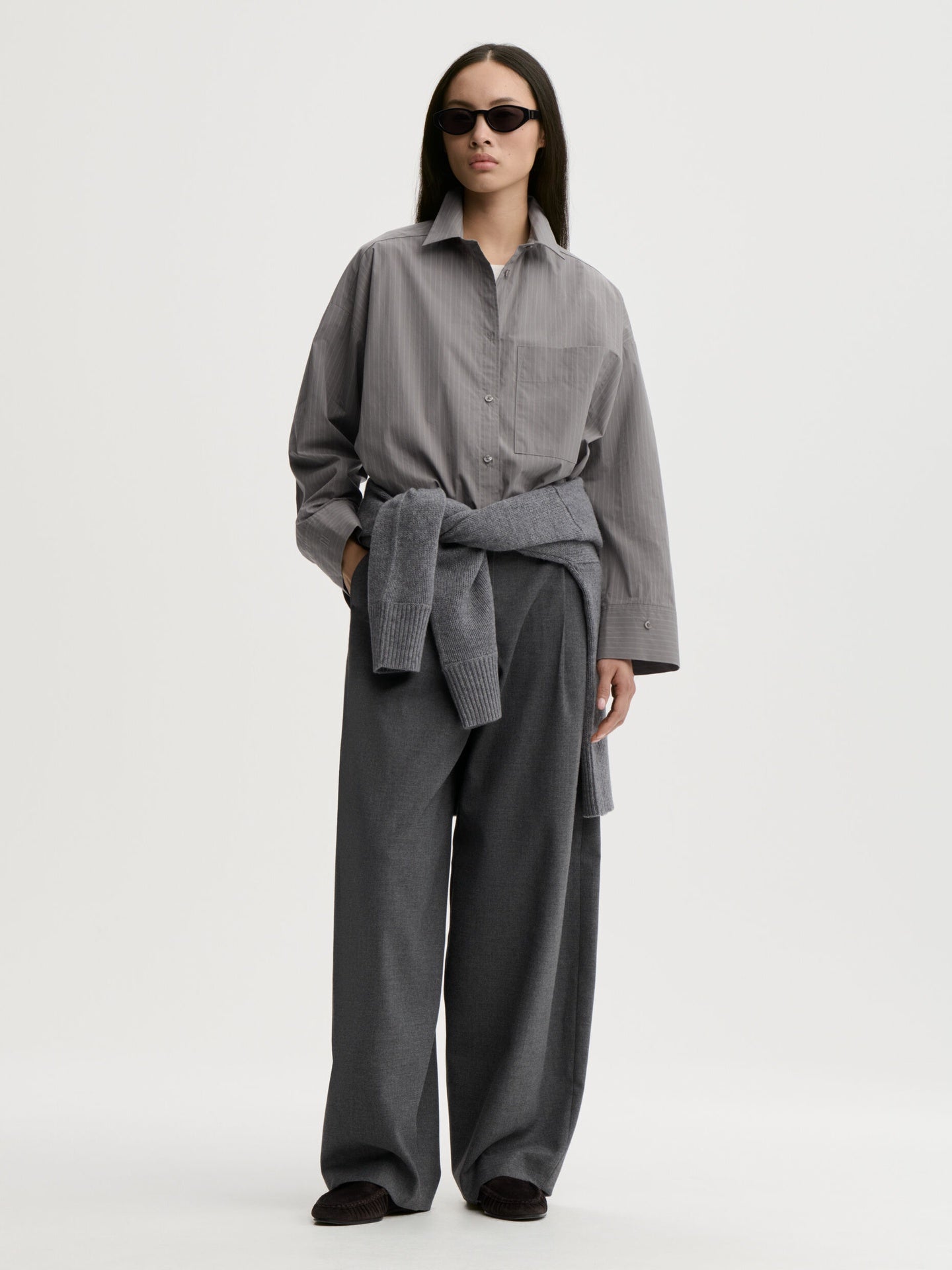 DERRIS GREY STRIPE