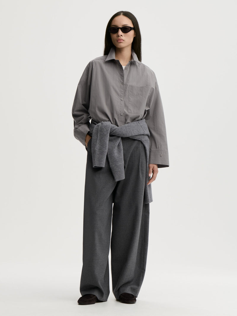 DERRIS GREY STRIPE