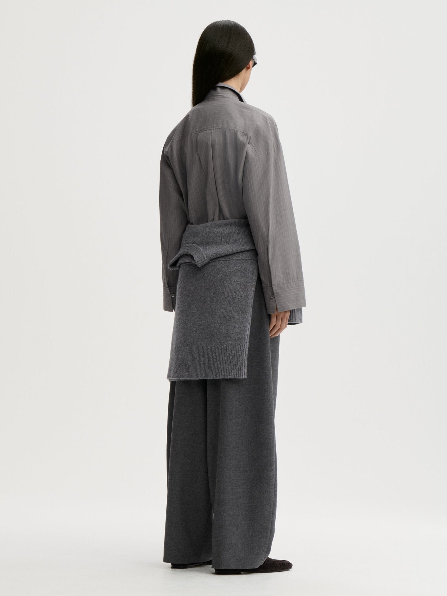 DERRIS GREY STRIPE
